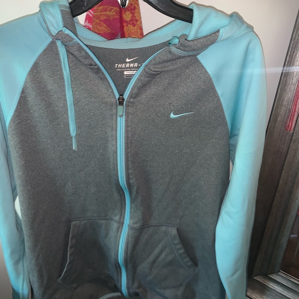 nike zip up
